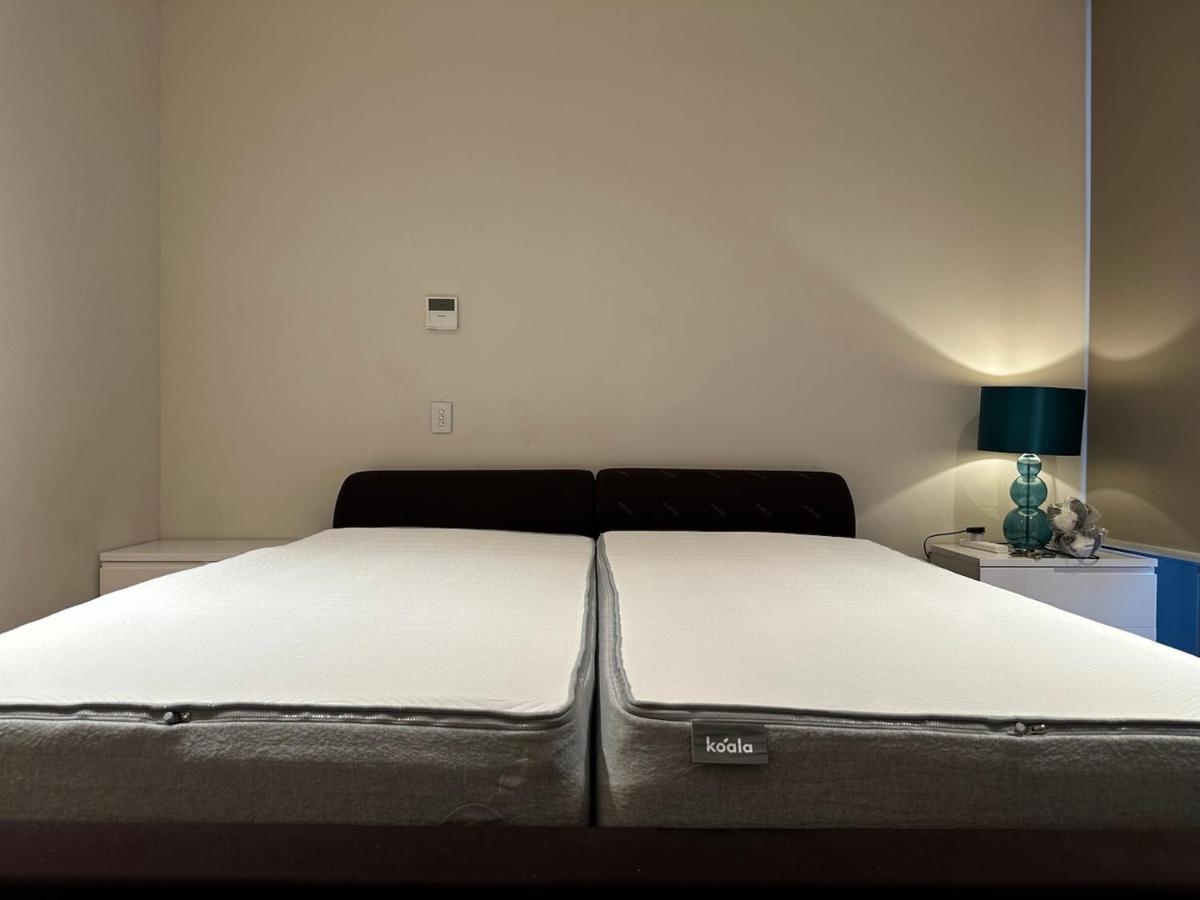 Pyrmont Town House Homestay Сидней Экстерьер фото